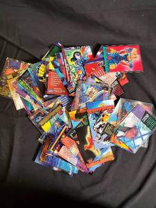 lot 45 image: Trading Cards - Bulk Lot of Assorted Superhero Cards