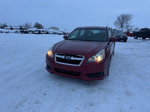 lot 2 image: 2013 Subaru Legacy