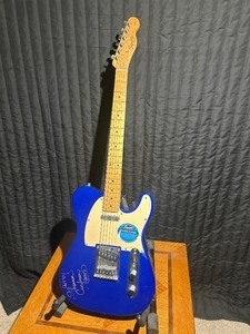 Fender Squier Affinity Telecaster Signed By Shannon Curfman