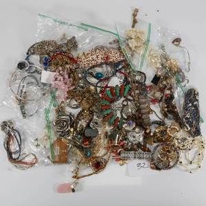 lot 32 image: Large Costume Jewelry Lot
