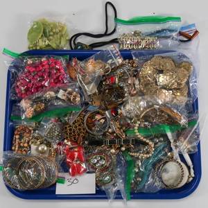 lot 30 image: Large Costume Jewelry Lot