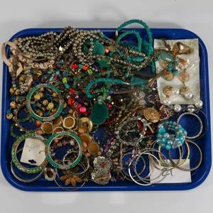lot 21 image: Large Costume Jewelry Lot