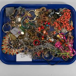 lot 20 image: Large Costume Jewelry Lot