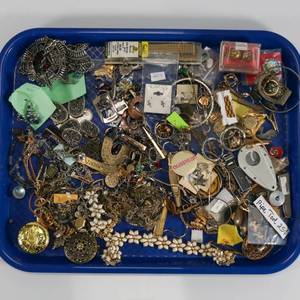 lot 17 image: Large Costume Jewelry Lot