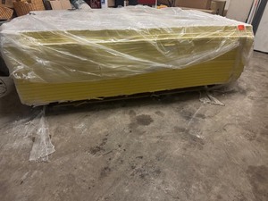 lot 39 image: Pallet  Of  58-in x 4-ft x 8-ft Mold Resistant Moisture Resistant Fire Resistant Regular Drywall Panel pieces have damage in corners customer return see pictures