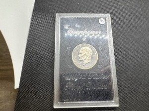 lot 89 image: 1976-S Proof Eisenhower Dollar in U.S. Mint Holder