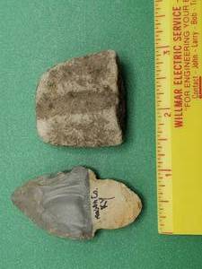 lot 30 image: 2 Knife Mason Co., KY & Arrow Straightener