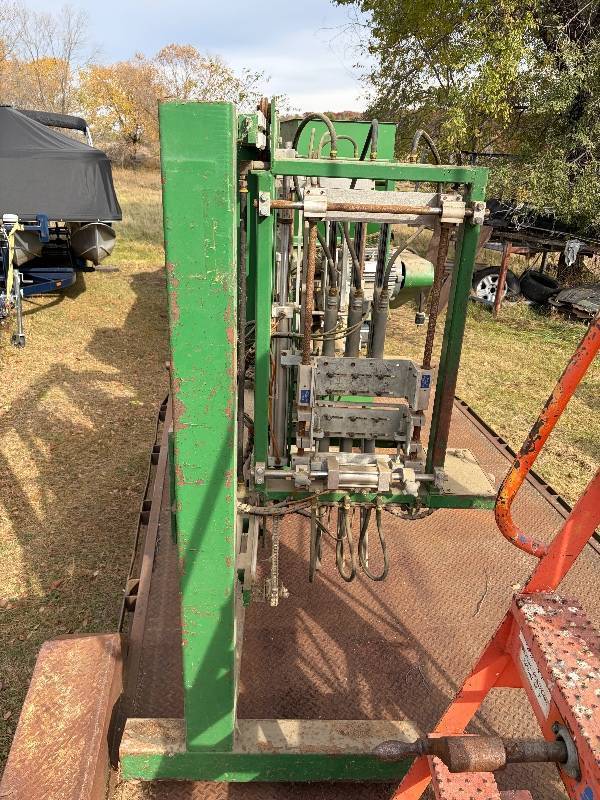 lot 11 image: Carlson Systems Pneumatic Nailing Station with Senco Nailers