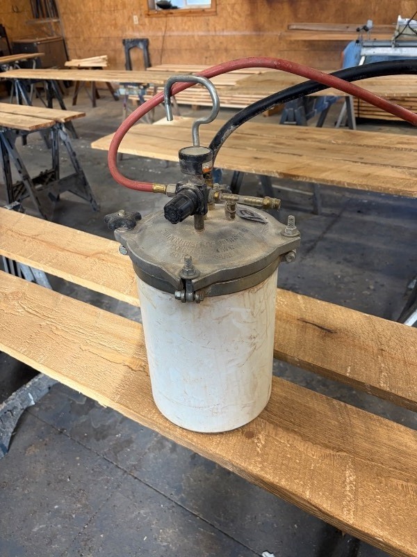 lot 24 image: Pressure Pot Sprayer