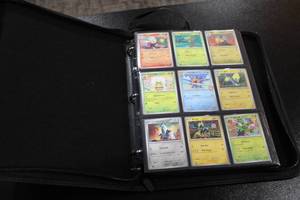 lot 74 image: Zip Up 3 Ring Binder w Pokemon Cards  375 Cards