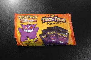lot 134 image: 2022 Pokemon Trick or Trade Booster Bundle  40 Packs