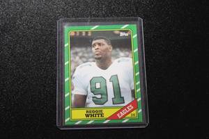 lot 174 image: 1986 Topps Reggie White #275 Rookie Card