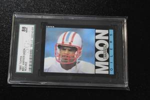 lot 182 image: 1985 Topps Warren Moon #251 SGC 88 Rookie Card