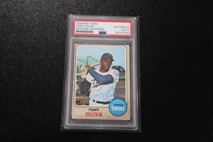 lot 196 image: 1968 Topps Tony Oliva #165 PSADNA Certified Autograph
