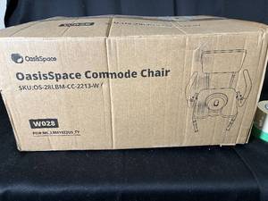 lot 59 image: OasisSpace Commode Chair - OS-28LBM-CC-2213-W