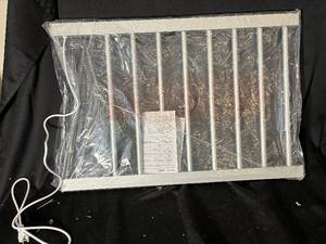 lot 67 image: Towel Warmer - BVANQ with Shelf