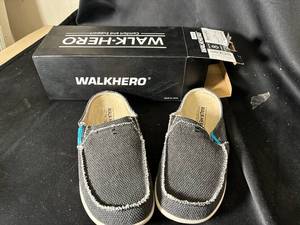 lot 87 image: Slip-On Shoes - WalkHero Womens Denim Black US8