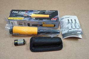 lot 2 image: Pro-Find Pinpointing Metal Detector
