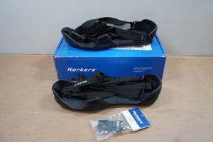 lot 13 image: Korkers Casttrax Over Boot Cleats - XL