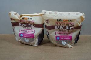 lot 29 image: 2 Boss Cat Freeze Dried Cat Treats - Turkey