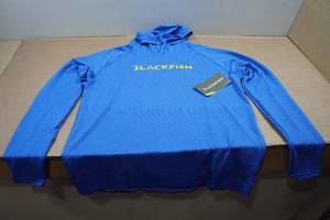 lot 44 image: Blackfish Guide UPFCooling Hooded Long Sleeve - XL