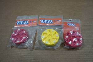 lot 47 image: 3 Sonic Inline Pucks