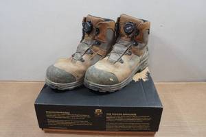 lot 51 image: Irish Setter Kasota Mens Work Boots Style 83658 - Size 12