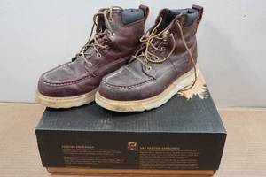 lot 52 image: Irish Setter Ashby Mens Work Boots Style 83605 - Size 9.5