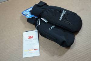 lot 87 image: Clam Ice Armor Delta Mitts - Large