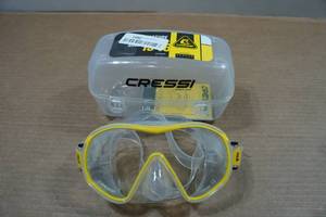 lot 115 image: Cressi Dual Mask