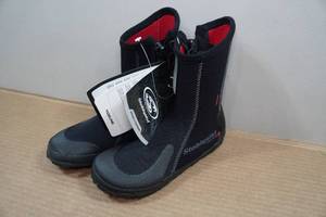lot 142 image: Stohlquist Tideline 5mm Water Boots - Size 5