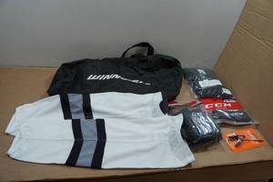 lot 165 image: Youth Hockey Equipment with Bag