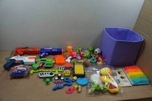 lot 18E image: Toy Dart Blasters and Assorted Fidget Toys