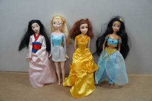 lot 18H image: Disney Princess Dolls - Jasmine, Elsa, Belle, Mulan