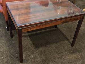 lot 719 image: Glass Top  Wooden Side Table