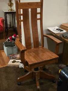 lot 744 image: Wooden Ladder-Back Bungalow Swivel Rolling Office Arm Chair