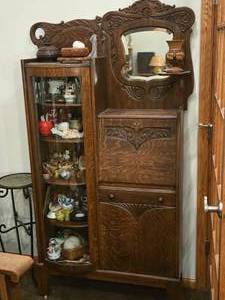 lot 745 image: Vintage Victorian Quarter Sawn Tiger Oak Wood Side-By-Side Secretary Desk with Display Cabinet