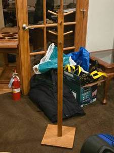 lot 751 image: 48 Wood Coat Rack