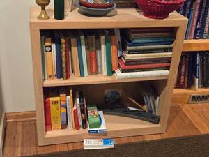lot 764 image: Wood Bookcase 2-shelf