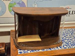 lot 769 image: Lighted Display Box 14 x 6 12 x 9 12