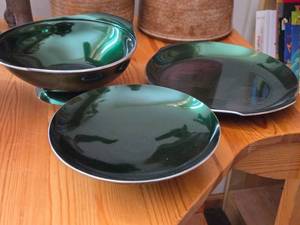 lot 789 image: Lot of (3) Glass Plates by Olden (Norway)