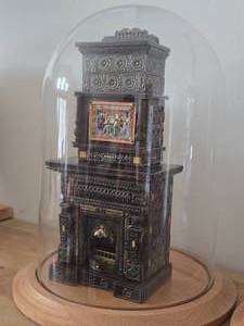 lot 815 image: 8 12 Miniature Doll House Tile Stove 112 Scale Replica under Glass Dome