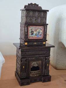 lot 815A image: 8 12 Miniature Victorian Doll House Tile Parlor Stove 112 Scale Replica