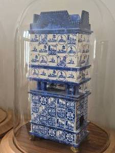 lot 816 image: 8 12 Miniature Doll House Tile Stove 112 Scale Replica under Glass Dome