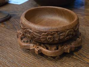 lot 877 image: Hand Carved Wooden Decorative Bowl and Stand with Floral Motif
