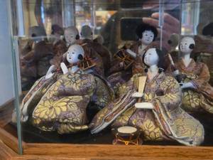 lot 885 image: Set of 5 Japanese Hina Dolls - Imperial Couple and their Court Attendants from the Heian Period