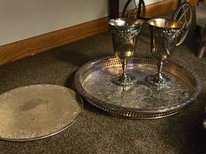 lot 891 image: Vintage 12 Silverplated Serving Tray - Spring Flower by William Rogers & Sons with (2) Baroque Silverplated Water Goblets by Wallace