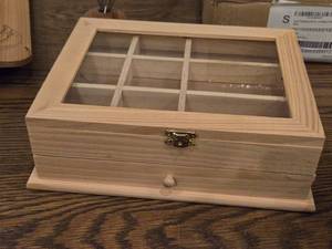 lot 903 image: Handmade Wooden Jewelry Box