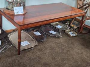 lot 737 image: Mid Century Modern Danish Rosewood Coffee Table