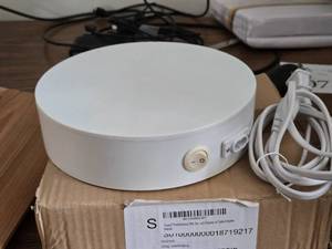 lot 906 image: Yuanj Motorized Turntable Display with 360 Degree Rotation